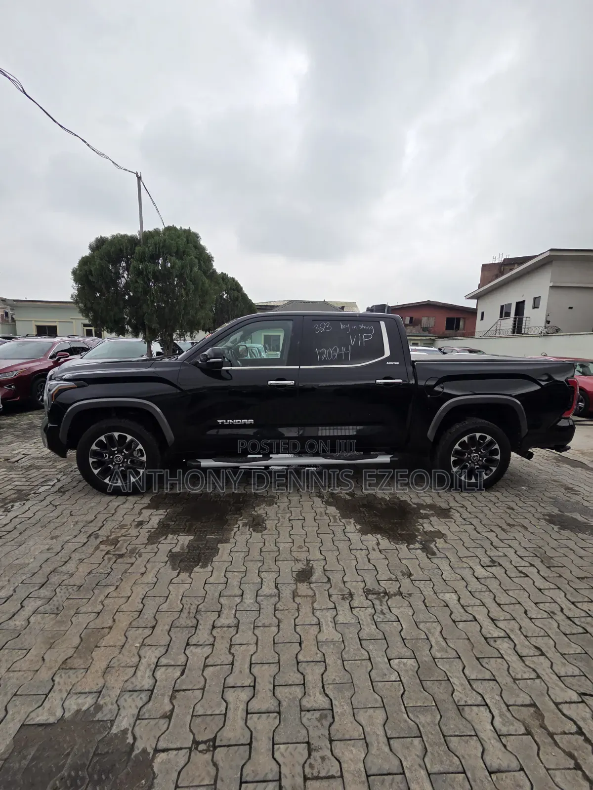 Toyota Tundra 2023 Black