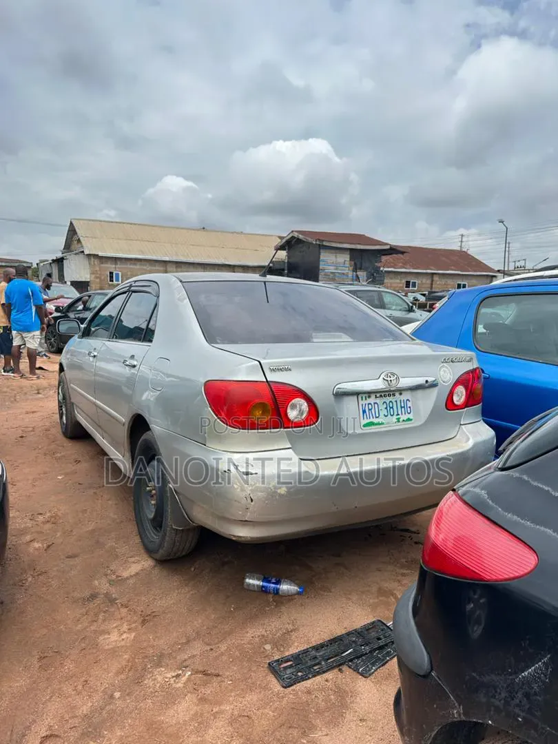 Toyota Corolla 2004