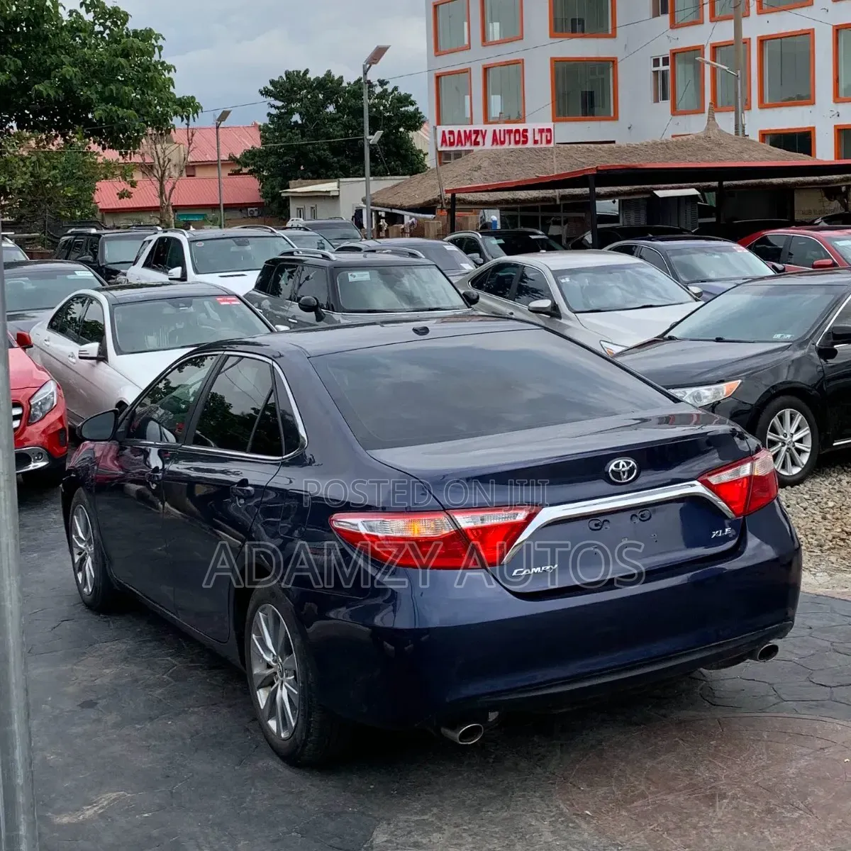 Toyota Camry 2016 Blue