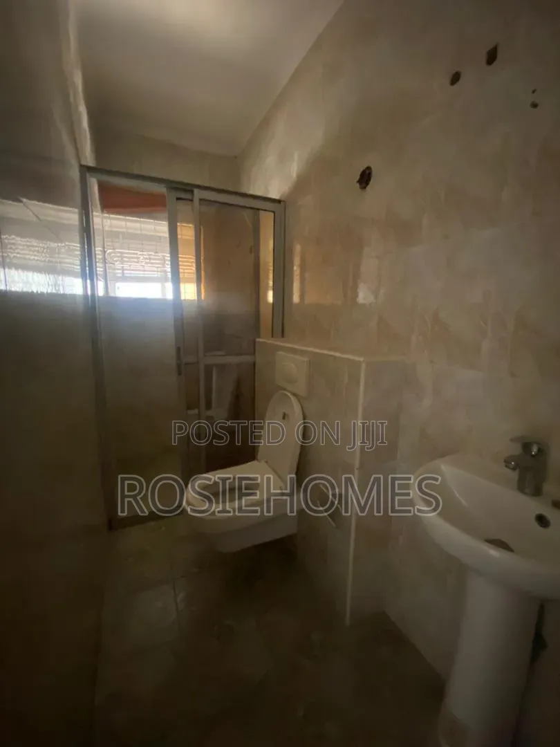 Mini Flat in Lakowe for rent