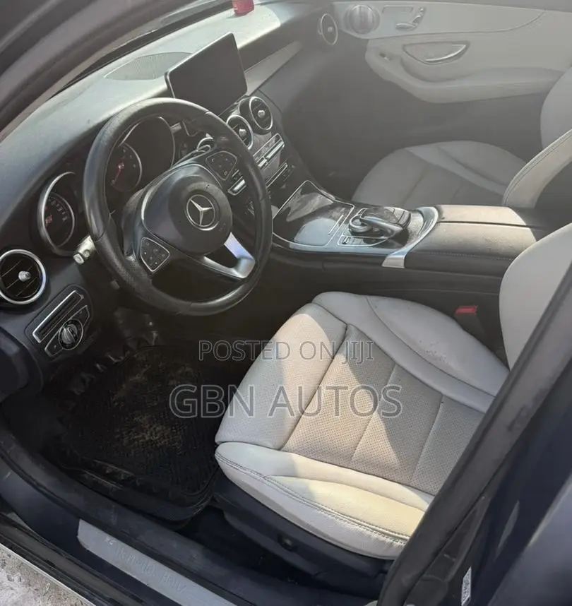 Mercedes-Benz C300 Sport 4Matic Sedan AWD (2.0L 4cyll 7A) 2016 Gray