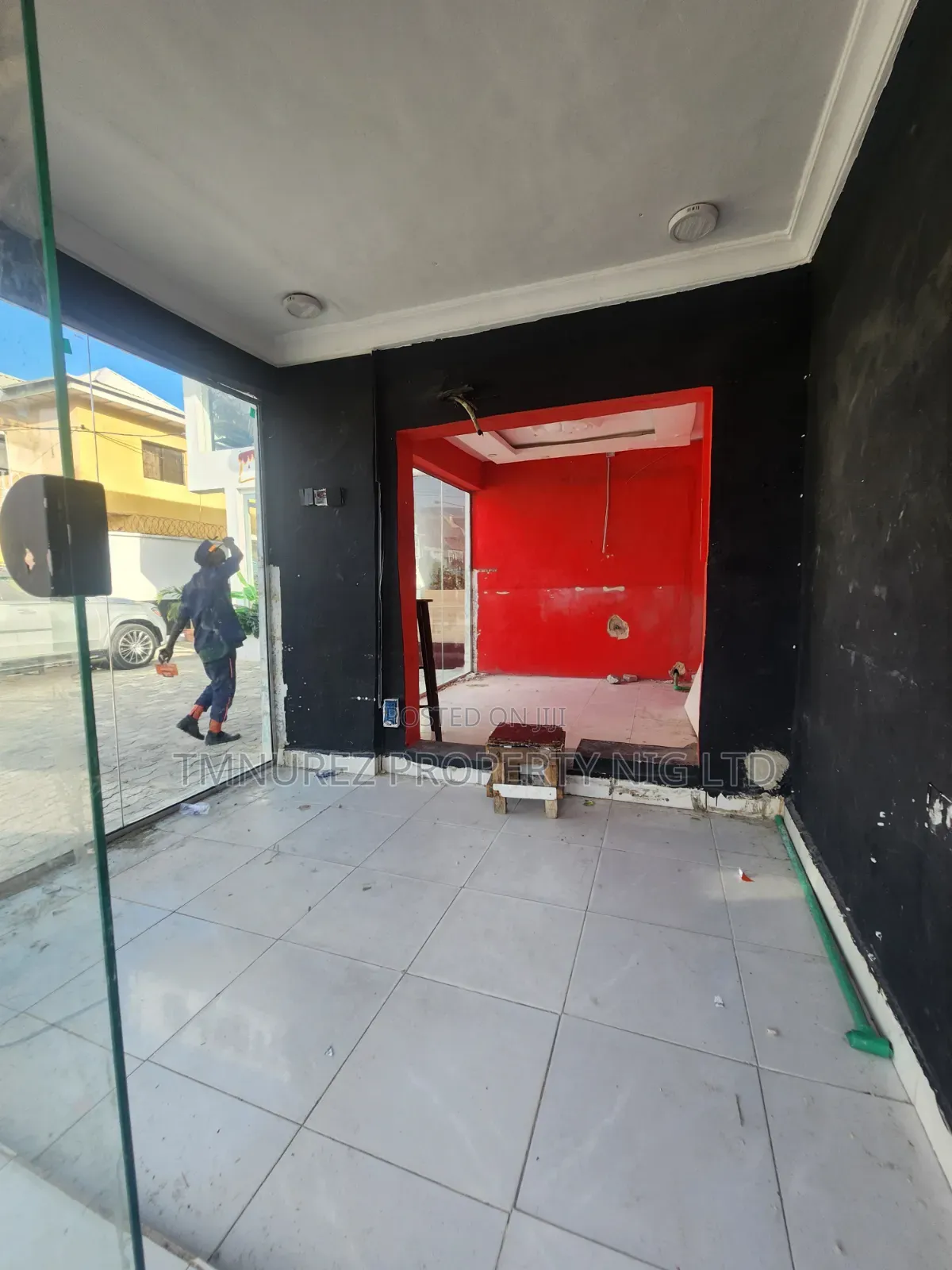 Shop Space for Rent at Lekki Phase1