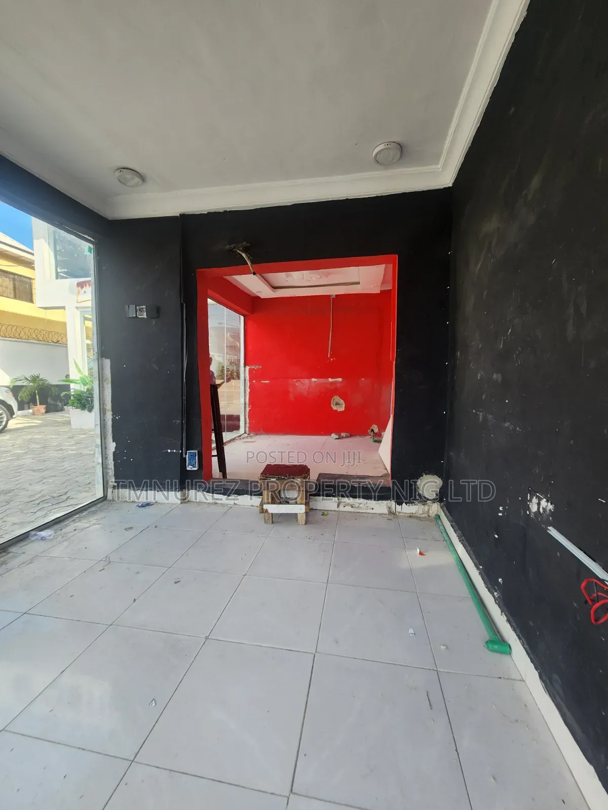 Shop Space for Rent at Lekki Phase1