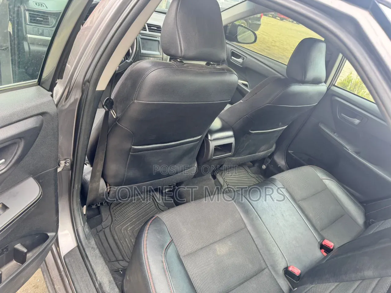 Toyota Camry 2016 Gray