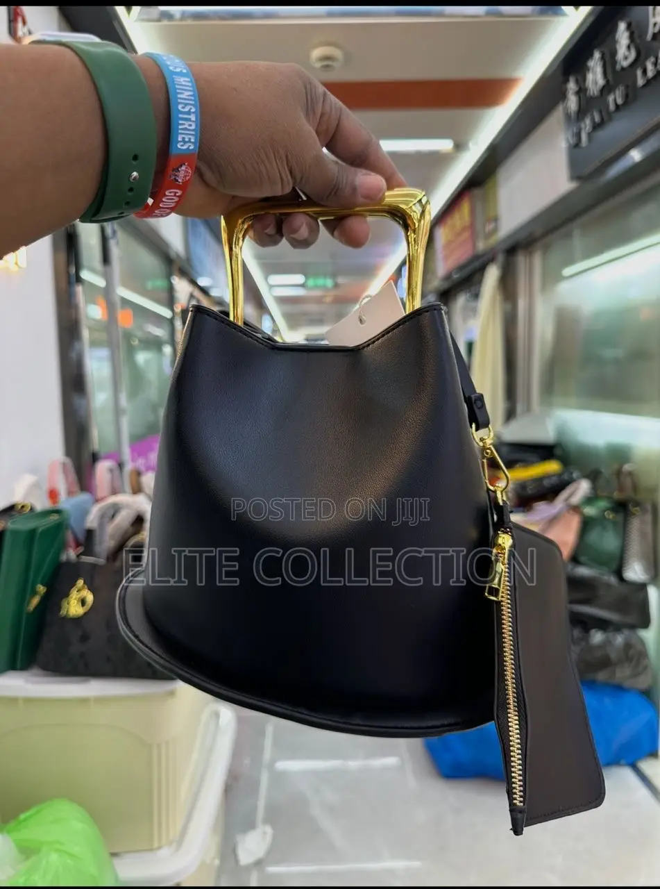 Luxury Dafengli Bag With Extra Purse Available in Colour Displayed