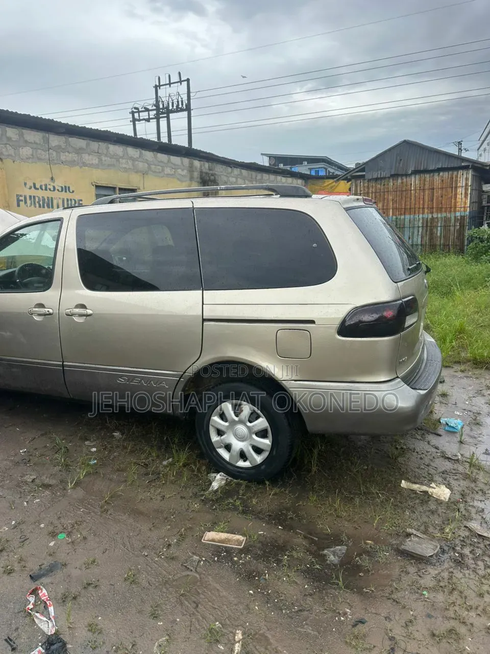 Toyota Sienna LE 2002 Gold