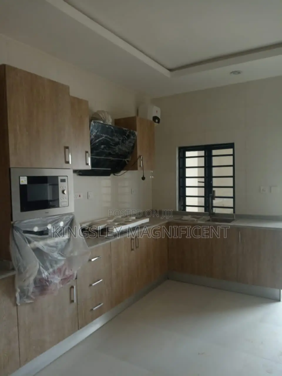 6bdrm Duplex in Zone E, Apo Resettlement for sale
