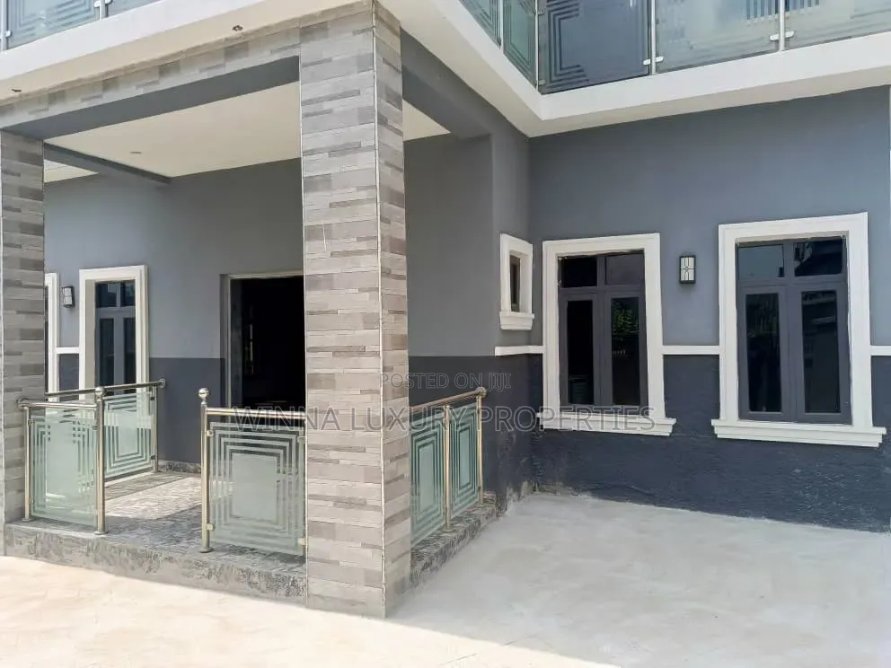 5bdrm Duplex in Victoria City Estate, Lugbe District for sale