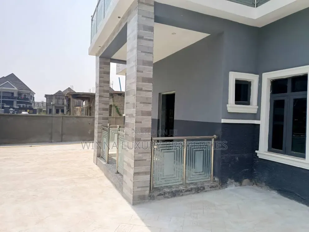 5bdrm Duplex in Victoria City Estate, Lugbe District for sale