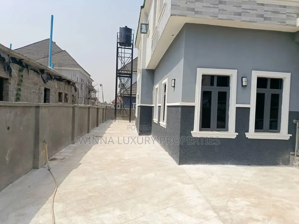 5bdrm Duplex in Victoria City Estate, Lugbe District for sale