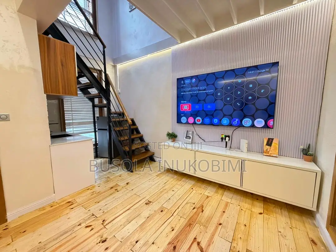 Sophisticated and Cozy One Bedroom Loft