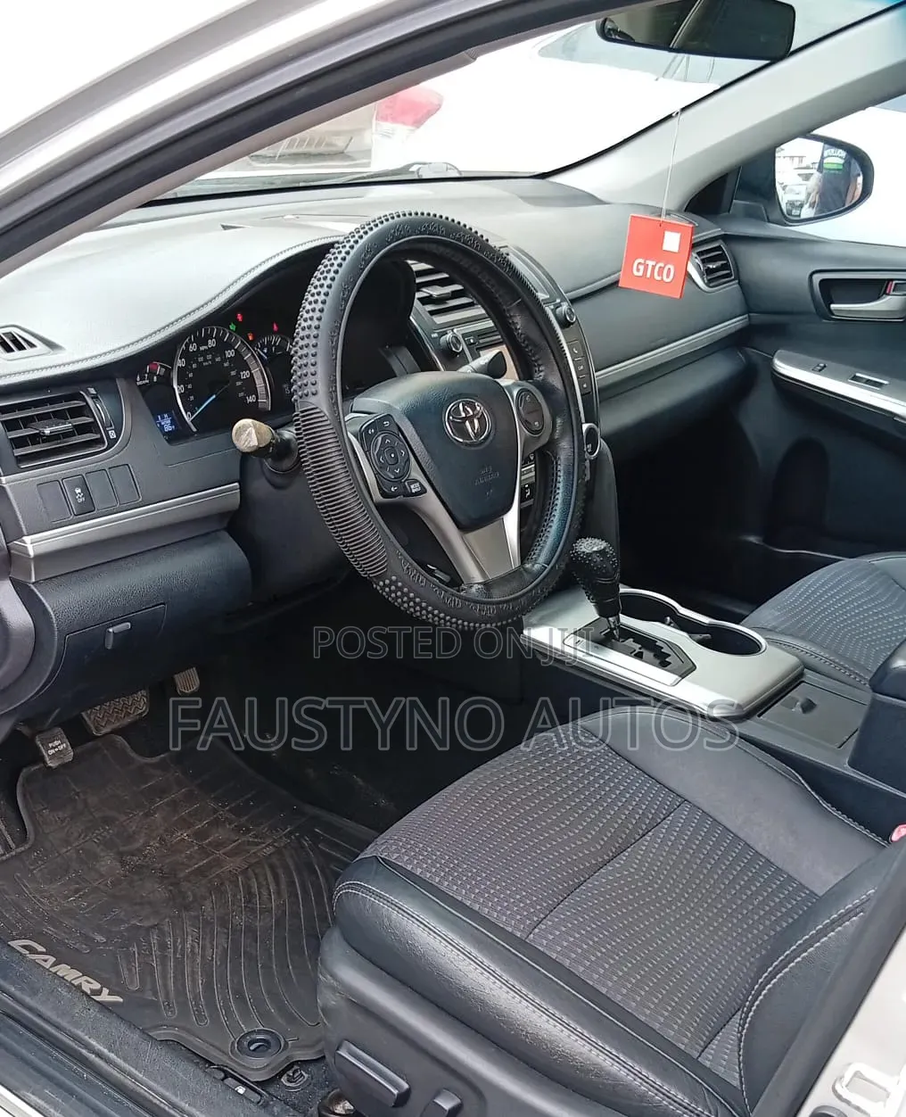 Toyota Camry SE 4dr Sedan (2.5L 4cyl 6A) 2013 Silver