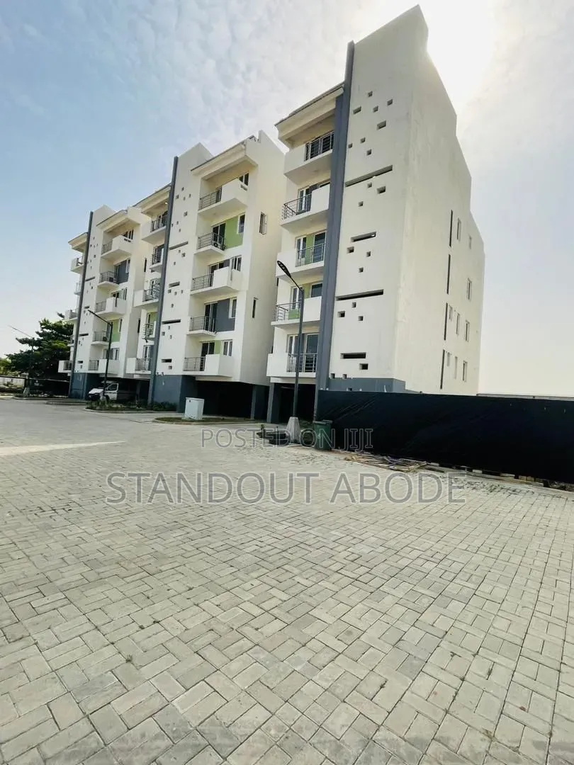 4bdrm Maisonette in Serene And Prime, Ilupeju Industrial Estate