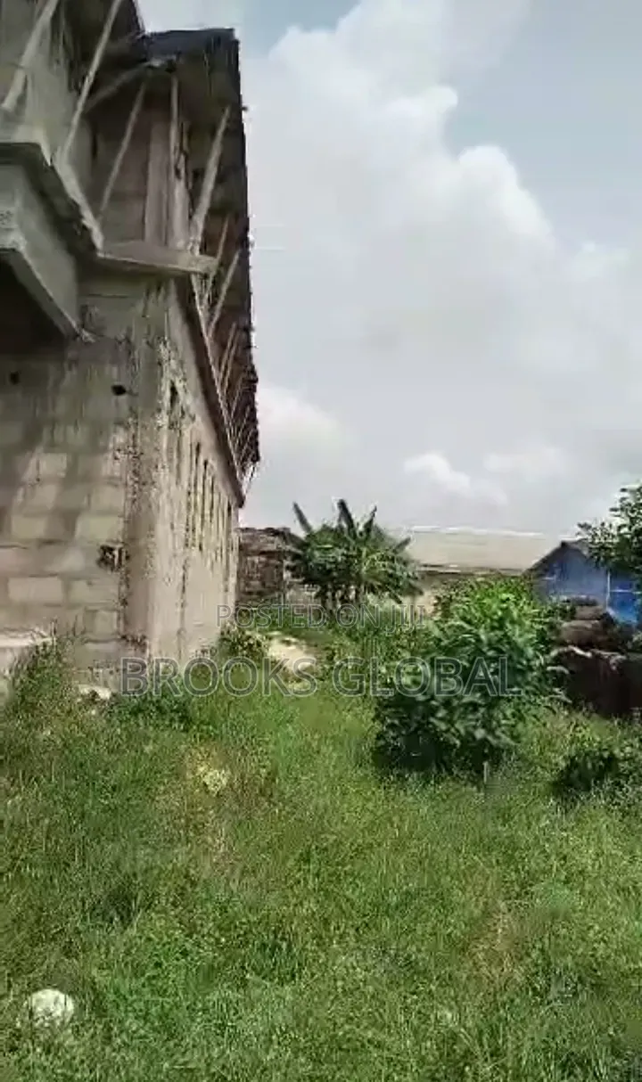 An Uncompleted Building of 3/2 Bedroom at Ugolo Okpe for Sale