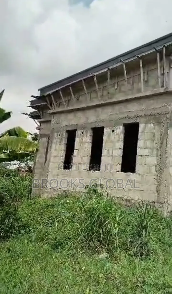 An Uncompleted Building of 3/2 Bedroom at Ugolo Okpe for Sale