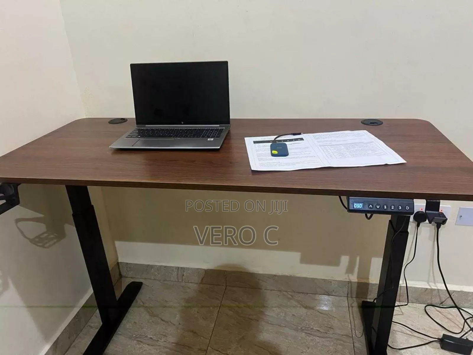 Adjustable Gaming Table.