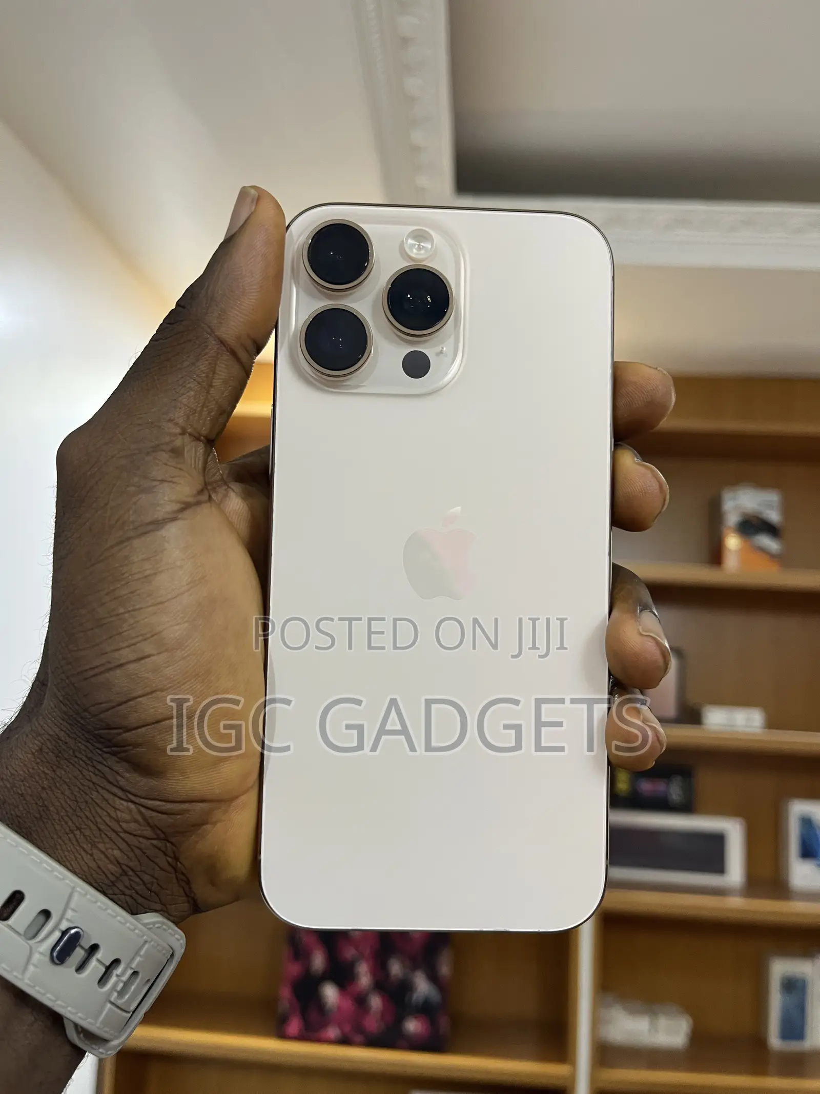 Apple iPhone 16 Pro Max 256 GB Gold