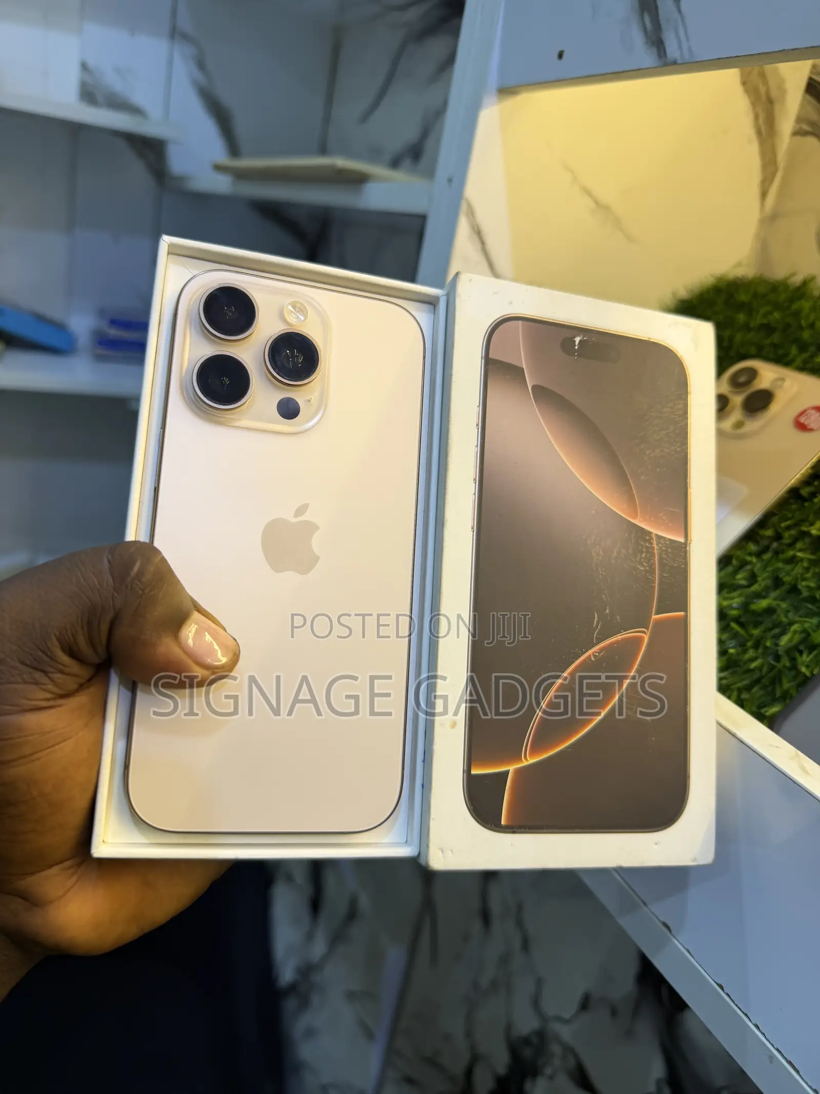 Apple iPhone 16 Pro 256 GB Gold