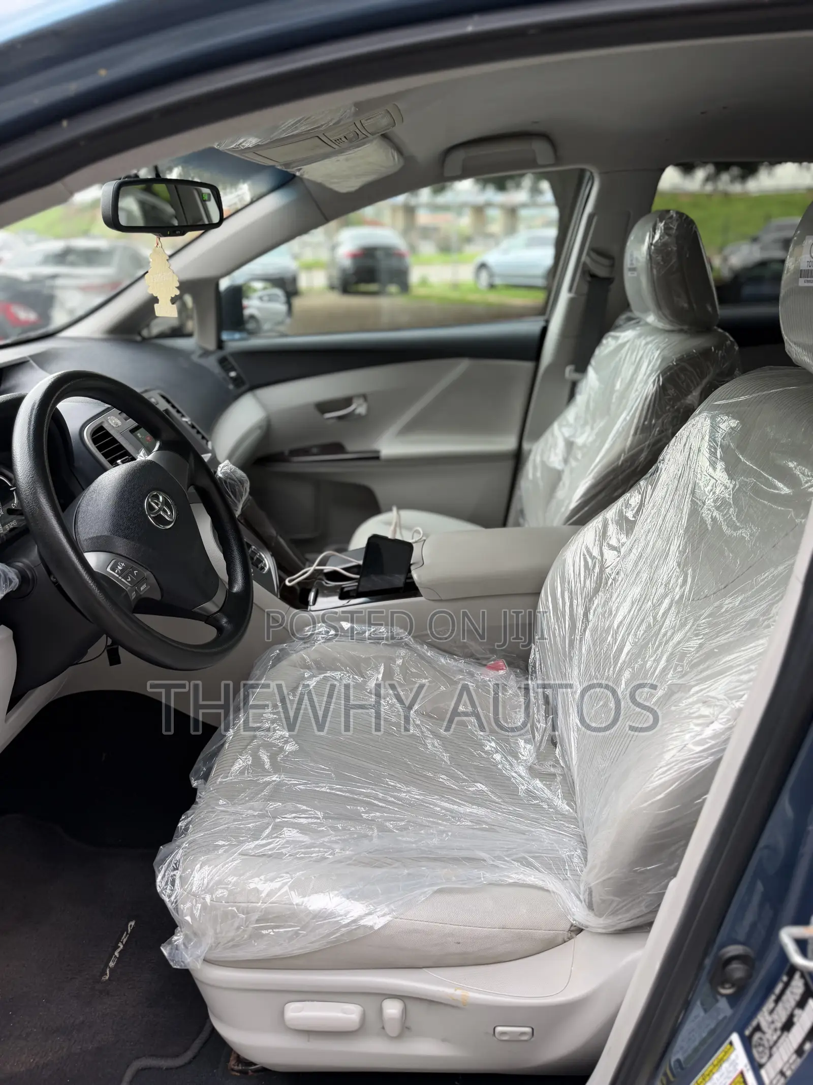 Toyota Venza LE 2010 Blue