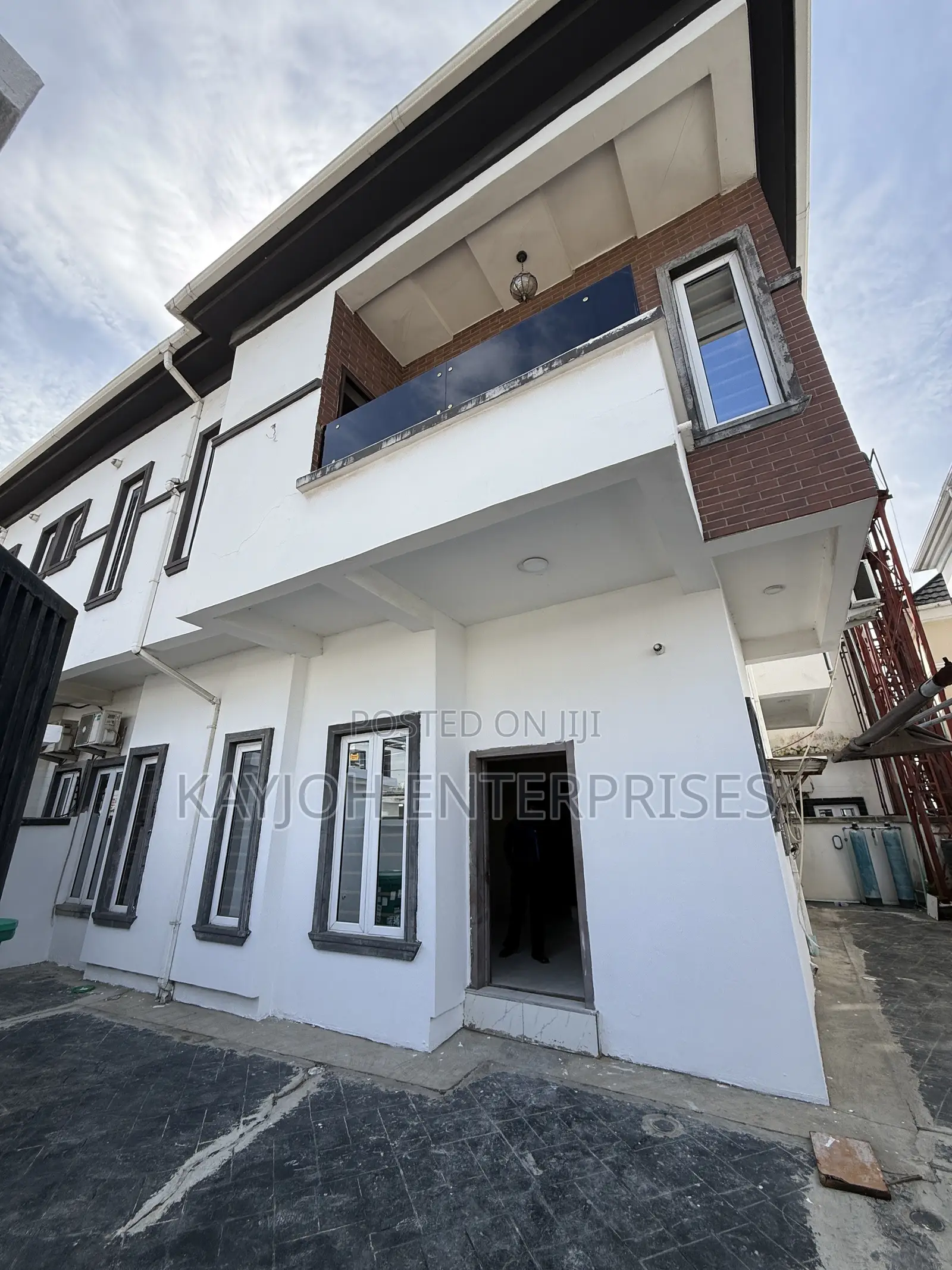 4bdrm Duplex in Ikota Gra for rent