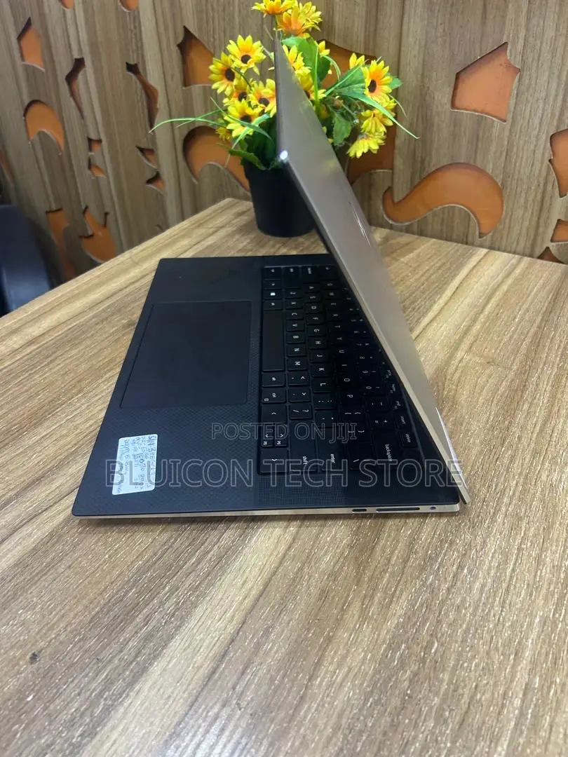 Laptop Dell XPS 15 9510 16GB Intel Core i7 SSD 512GB