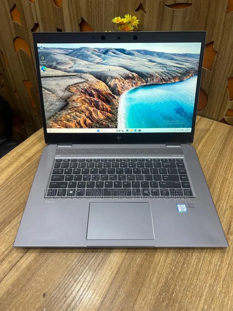 Laptop HP ZBook Studio G5 16GB Intel Core i9 SSD 512GB