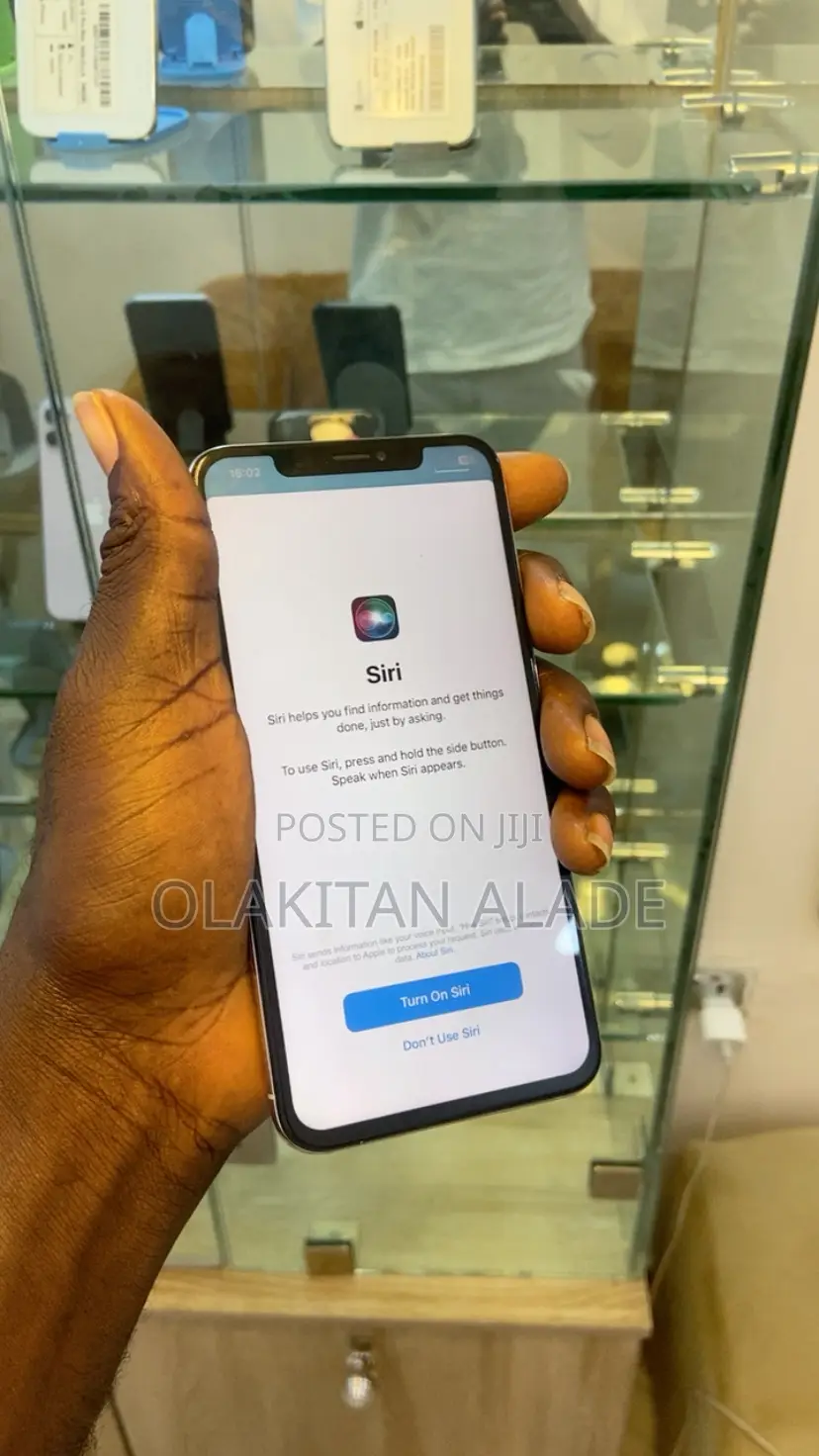 Apple iPhone XS Max 64 GB White