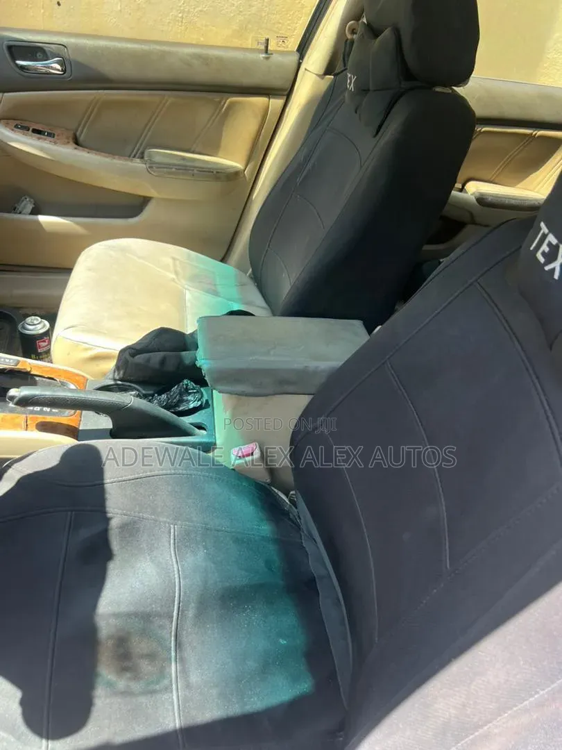 Honda Accord 2004 Gray