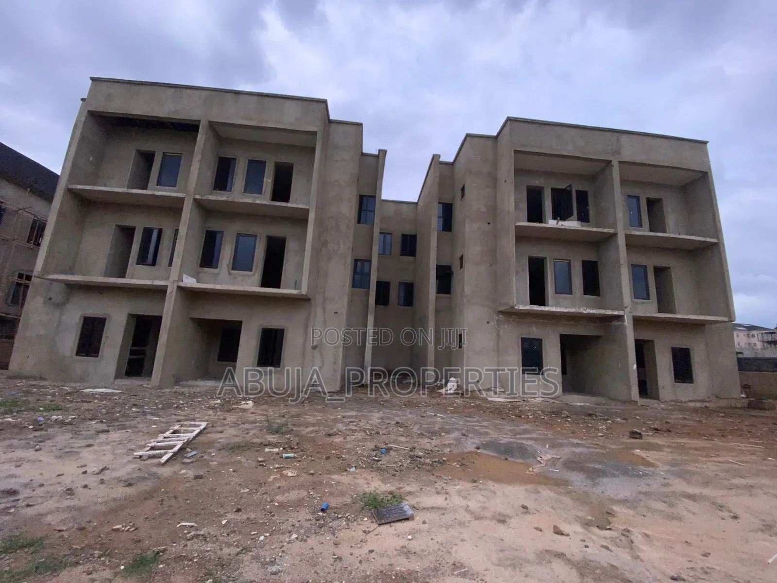 4bdrm Duplex in Wuye for sale