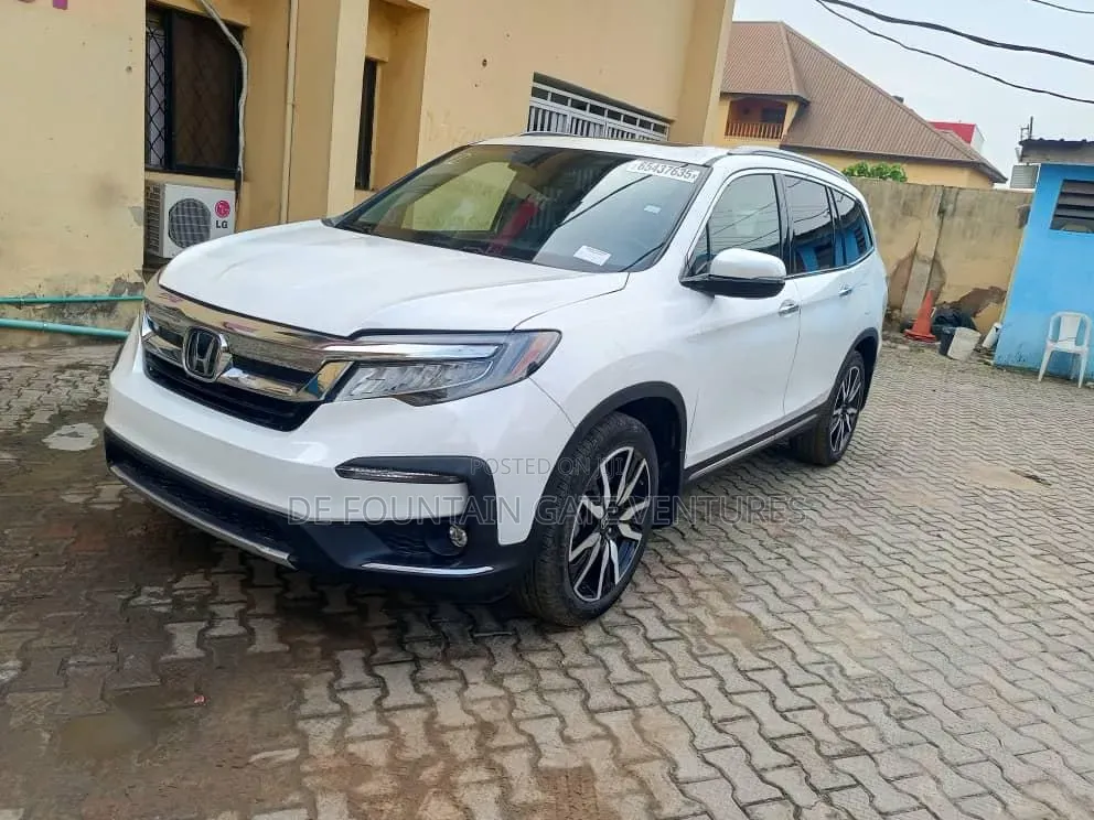 Honda Pilot Touring 7 Passenger AWD 2020 White