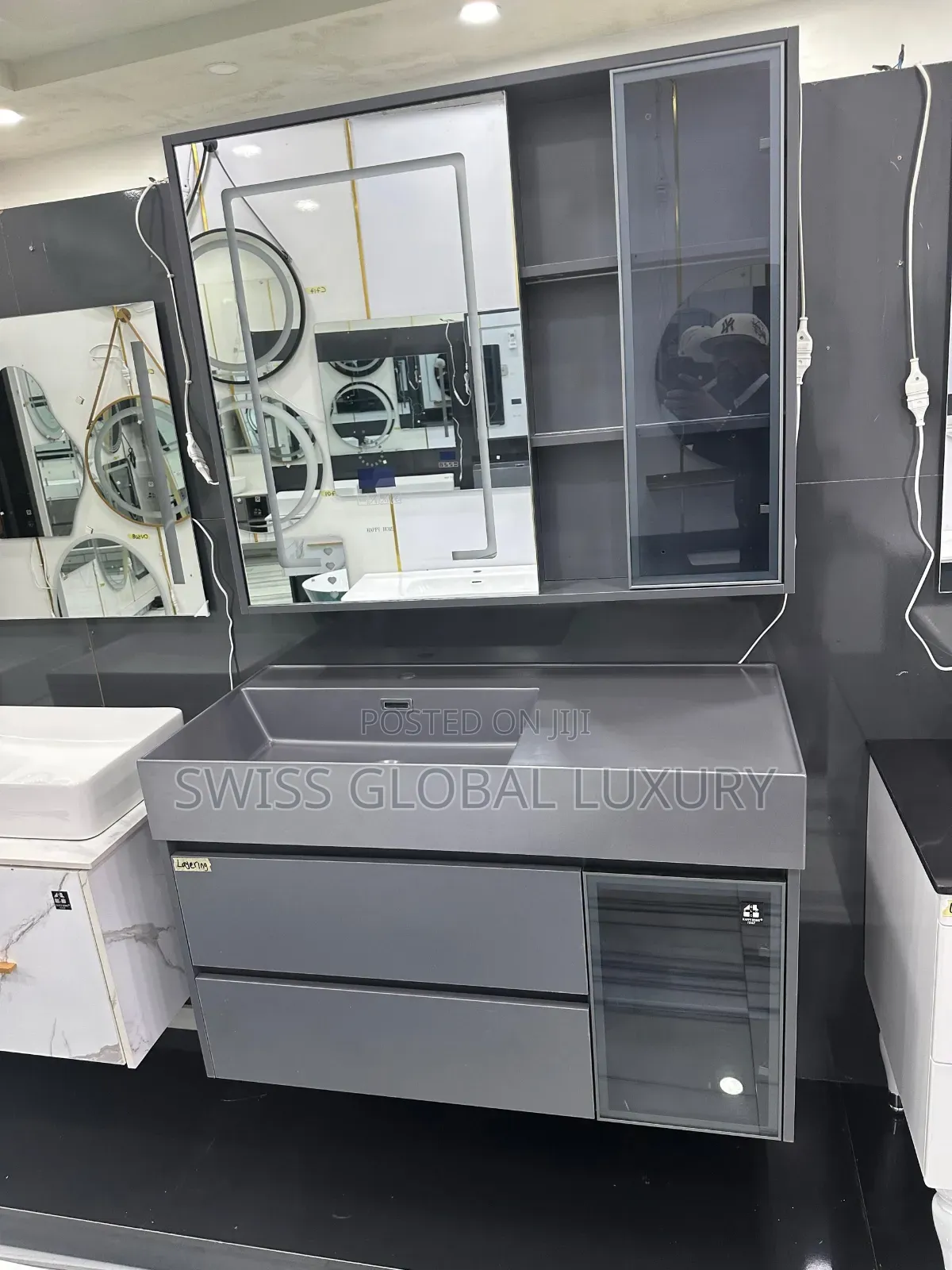 High Quality England Single Bowl Cabinet With Led Mirror