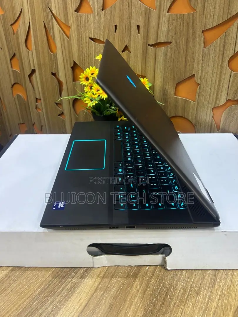 Laptop Alienware M16 R2 16GB Intel Core Ultra 7 SSD 1T