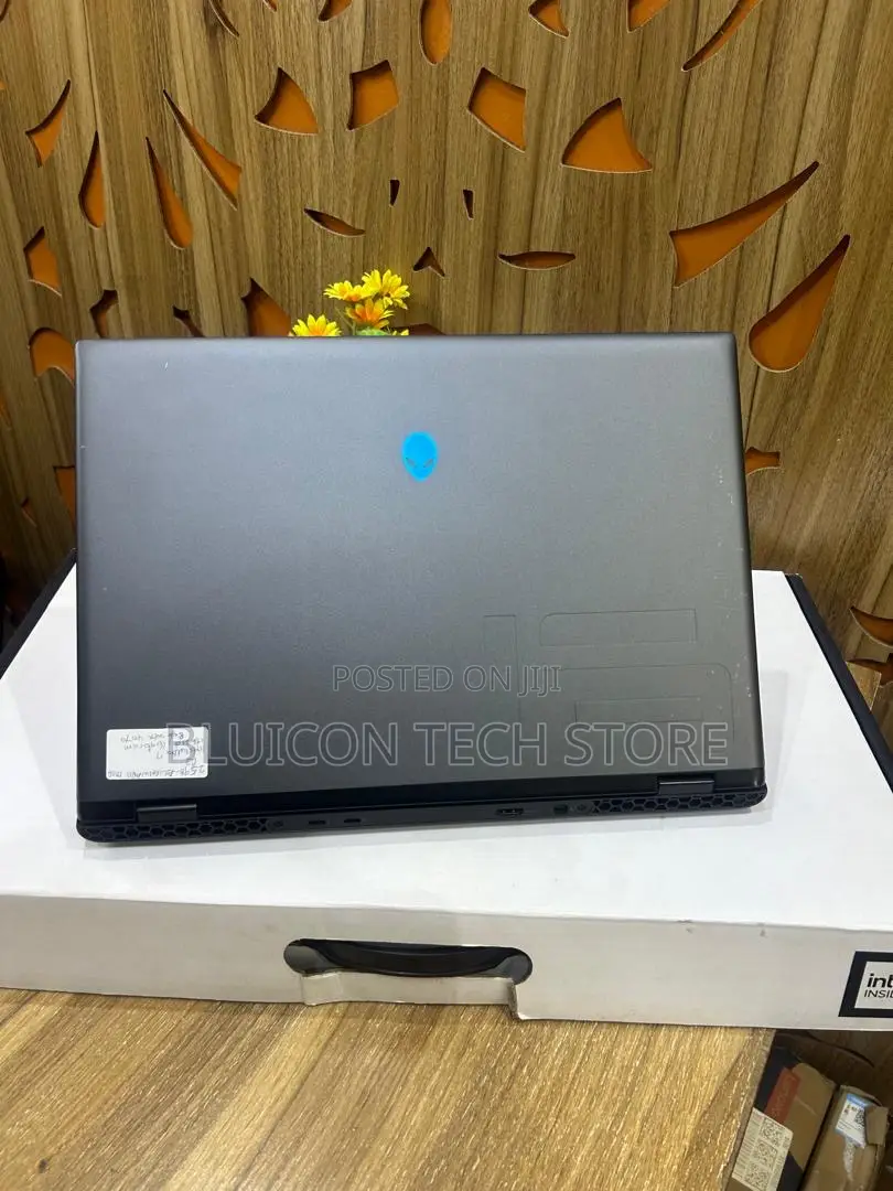 Laptop Alienware M16 R2 16GB Intel Core Ultra 7 SSD 1T