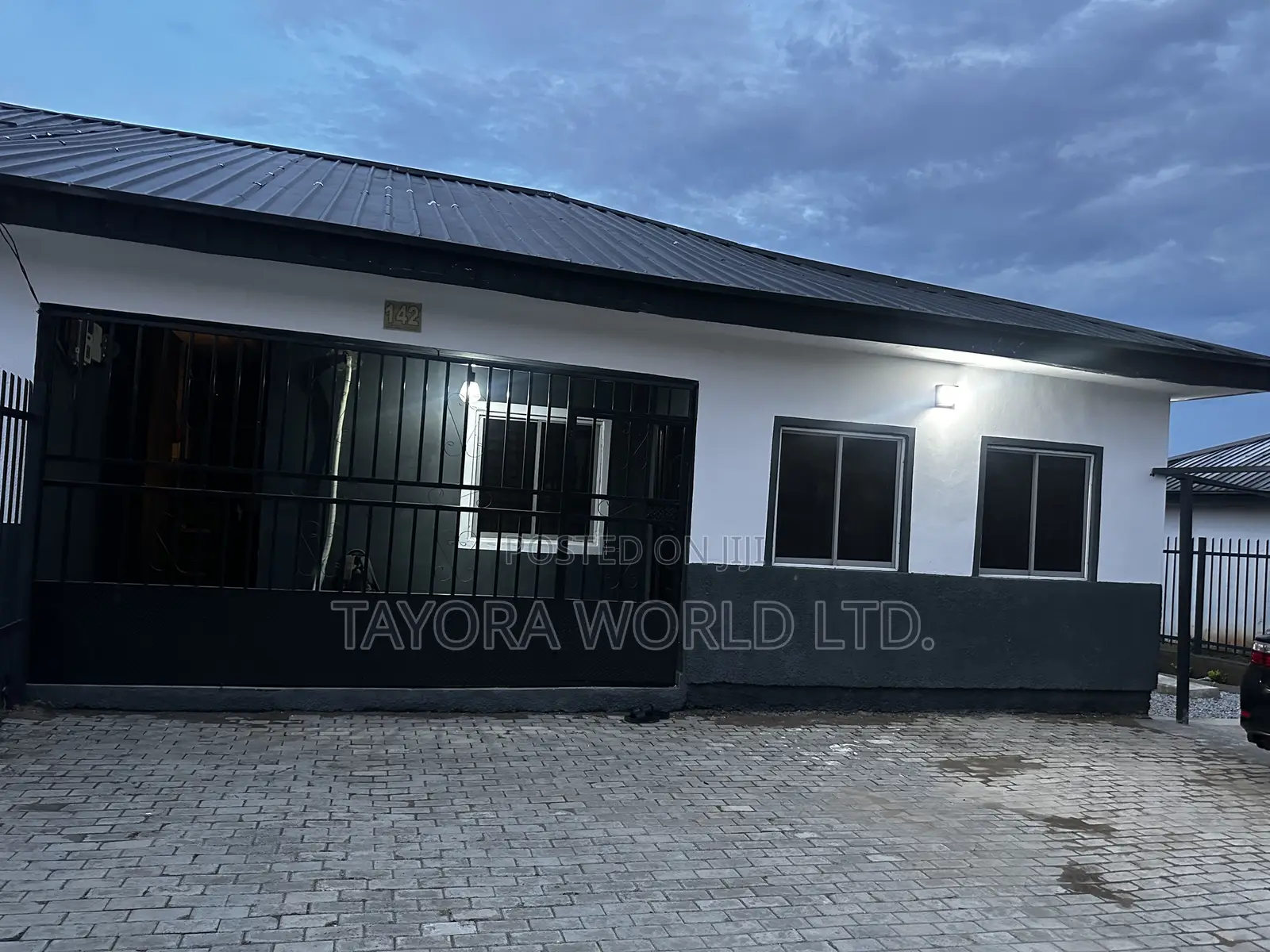 2 Bedroom Apartments