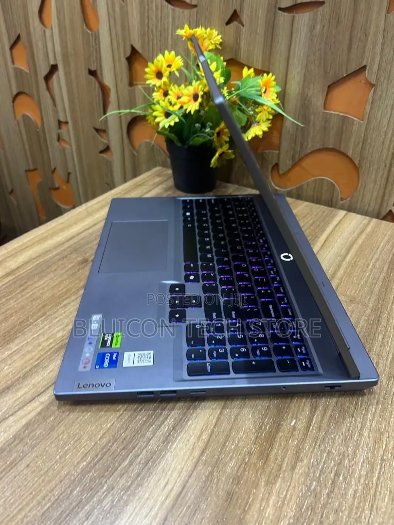 Laptop Lenovo Legion 5 32GB Intel Core i7 SSD 1.5T