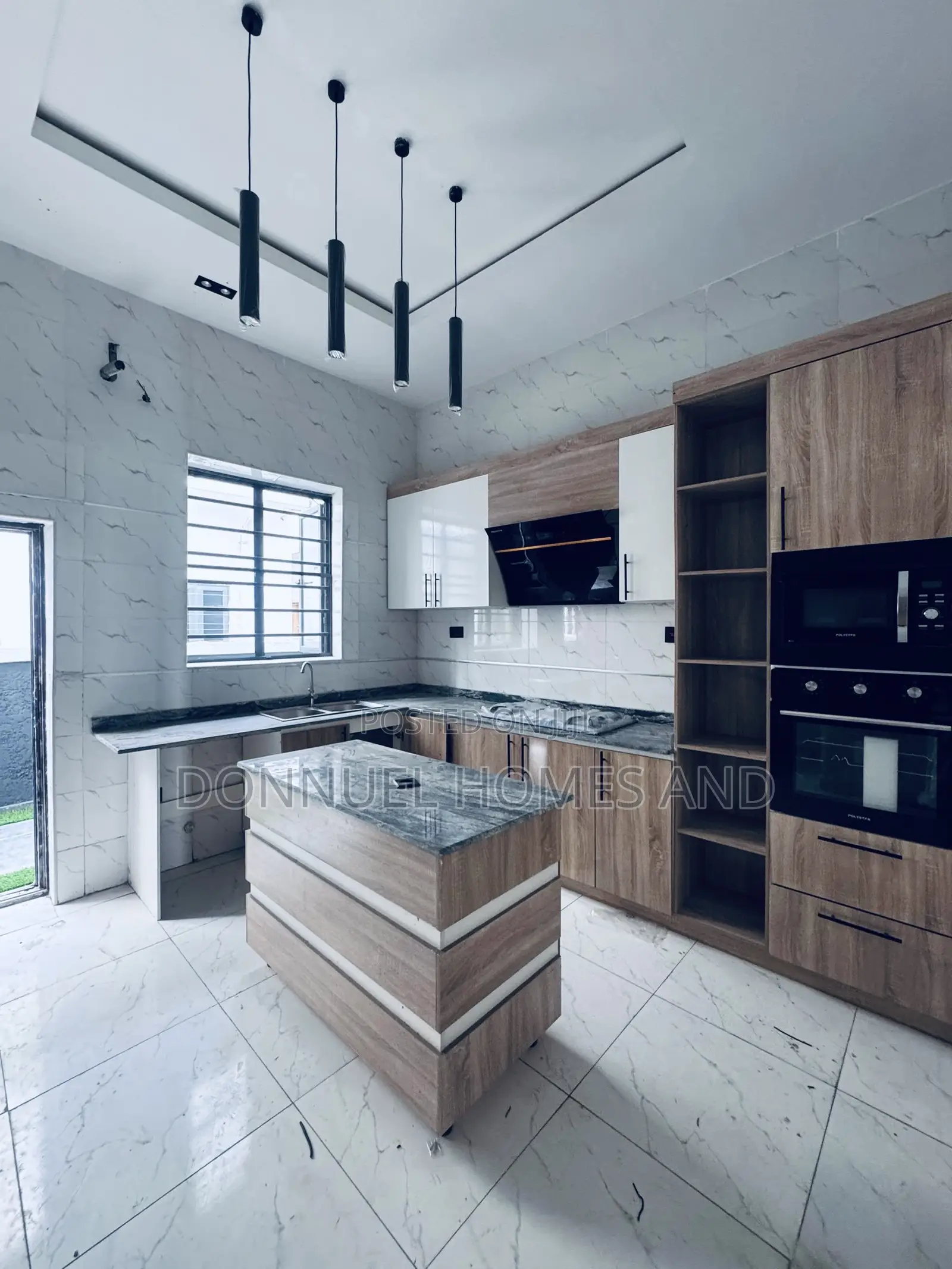 4bdrm Duplex in Lekki Expressway for rent