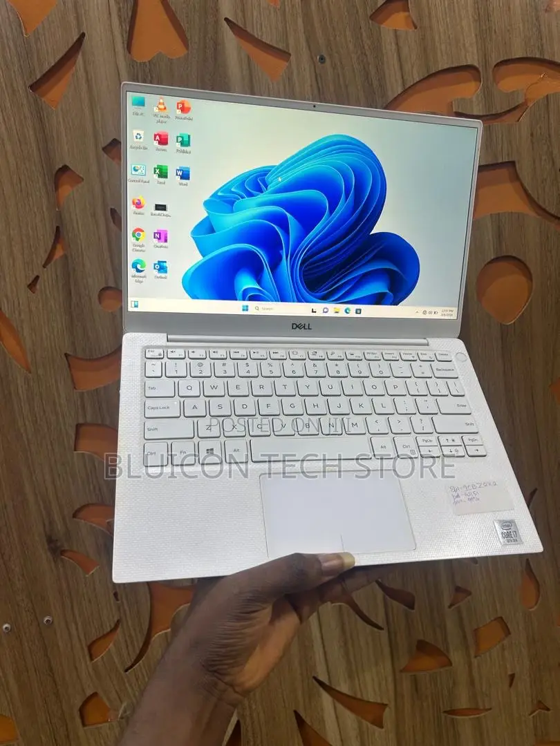 Laptop Dell XPS 13 7390 16GB Intel Core i7 SSD 256GB