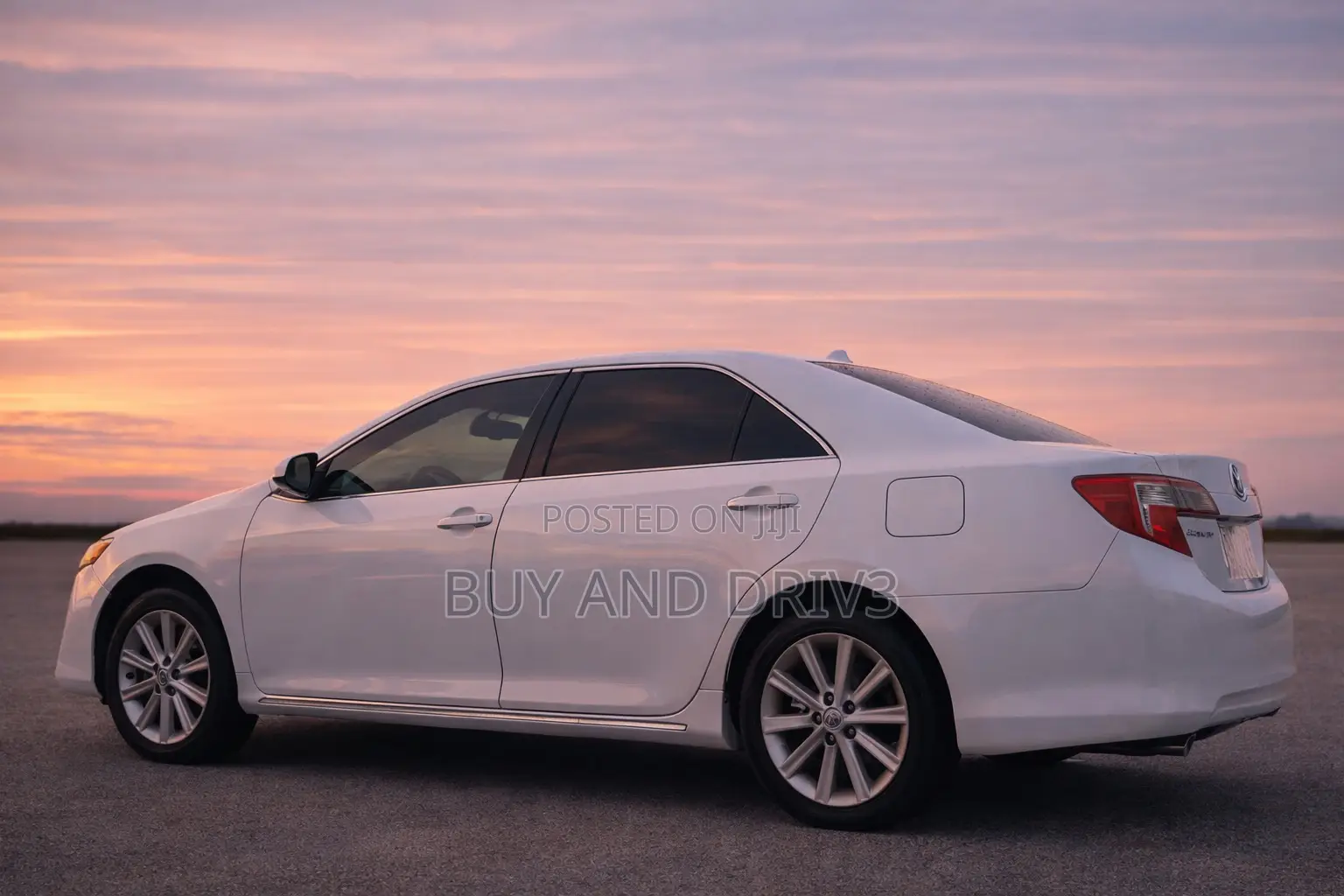Toyota Camry L 4dr Sedan (2.5L 4cyl 6A) 2014 White