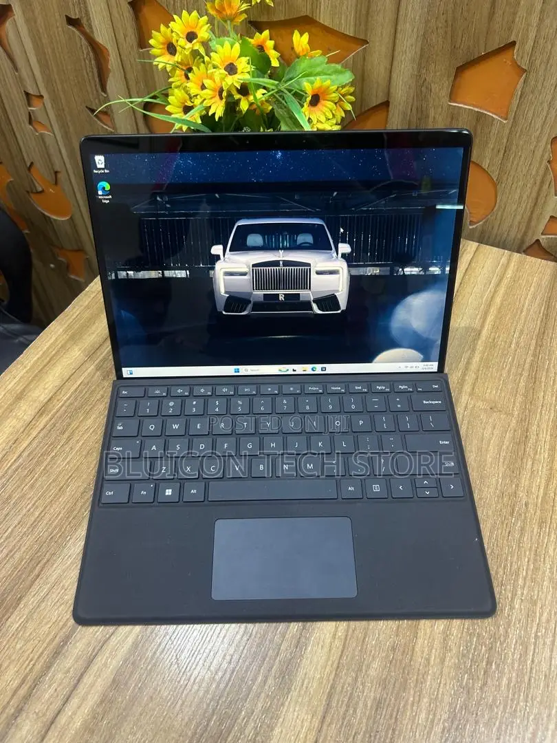 Microsoft Surface Pro X 16GB Qualcomm Snapdragon X Plus SSD 256GB