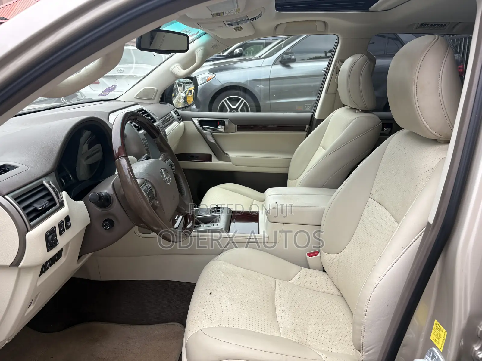 Lexus GX 460 2011 Gold