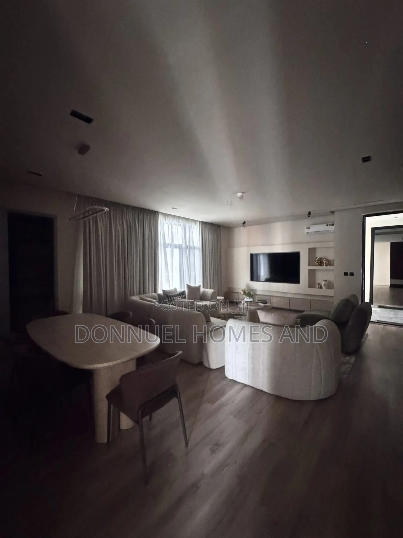 Furnished 3bdrm Apartment in Lekki Phase 1 for rent