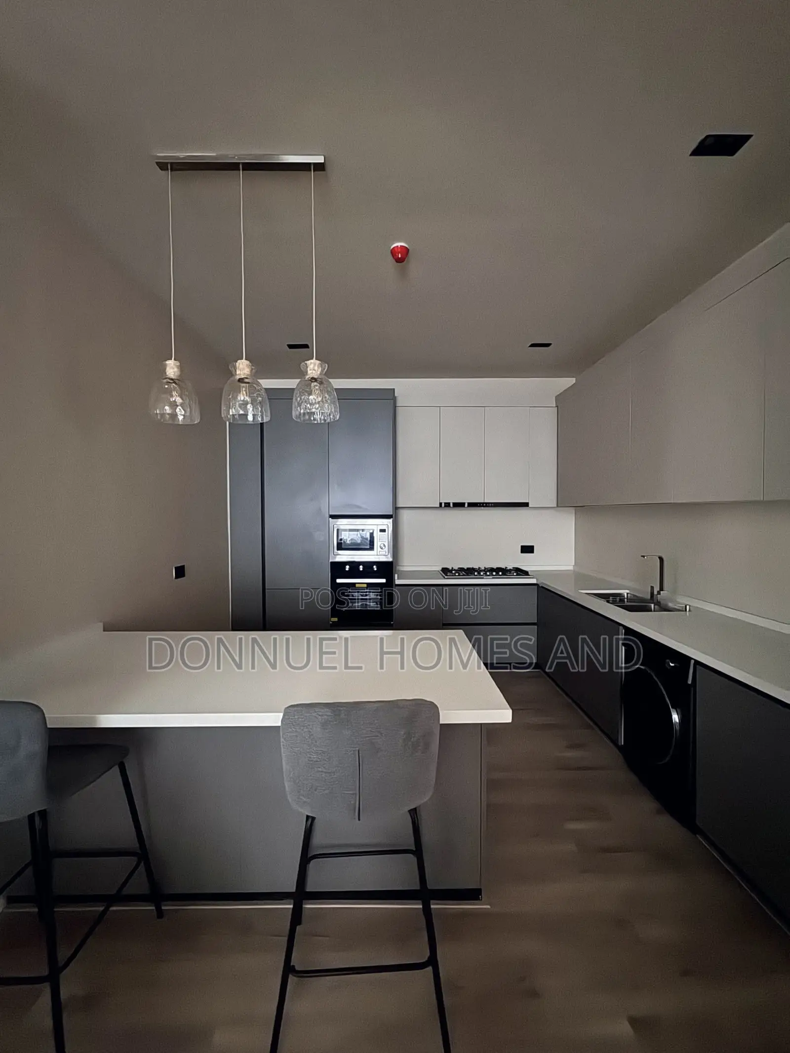 Furnished 3bdrm Apartment in Lekki Phase 1 for rent