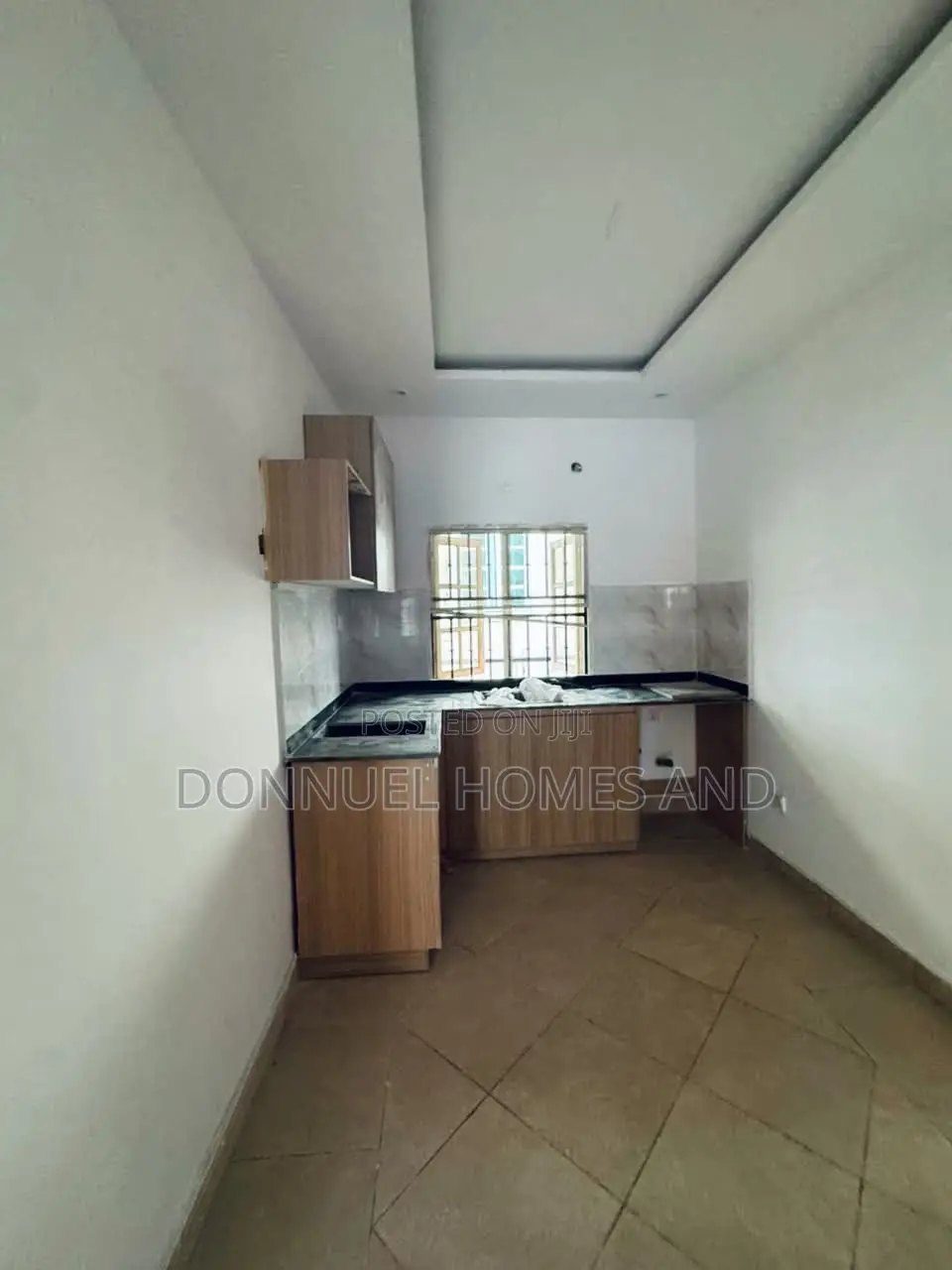 Mini Flat in Ikota for rent