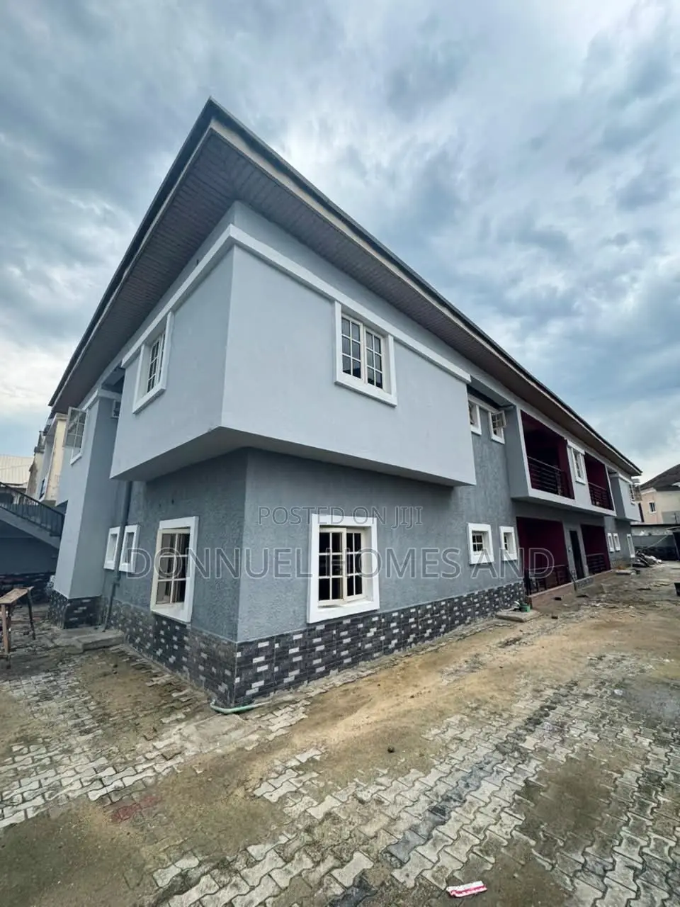 Mini Flat in Ikota for rent