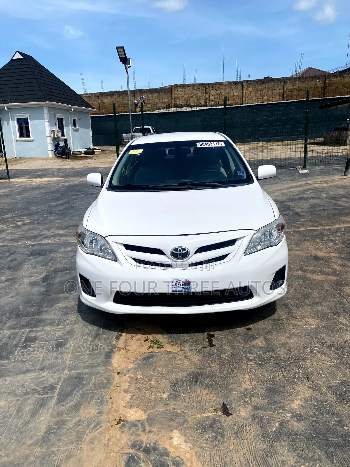 Toyota Corolla LE 4dr Sedan (1.8L 4cyl 4A) 2012 White