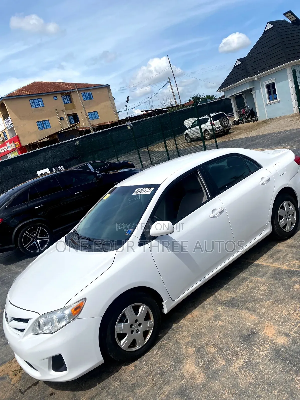 Toyota Corolla LE 4dr Sedan (1.8L 4cyl 4A) 2012 White