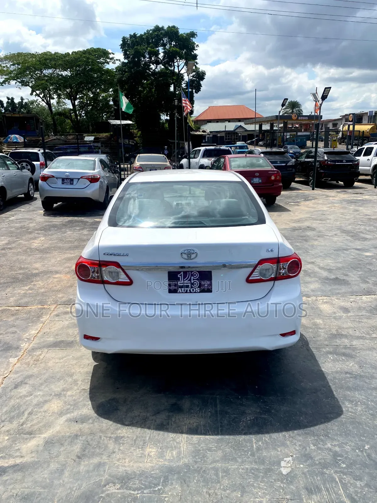 Toyota Corolla LE 4dr Sedan (1.8L 4cyl 4A) 2012 White