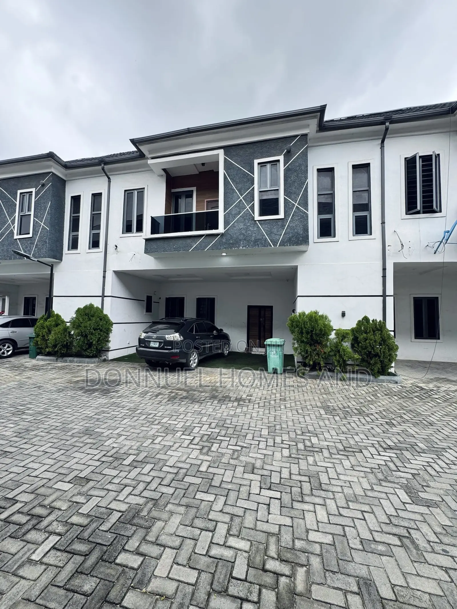 4bdrm Townhouse / Terrace in Lekki Expressway for rent