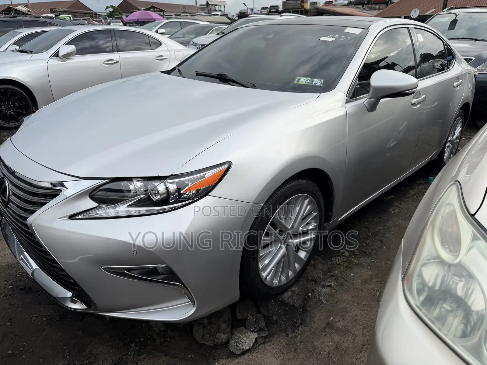 Lexus ES 350 FWD 2016 Silver