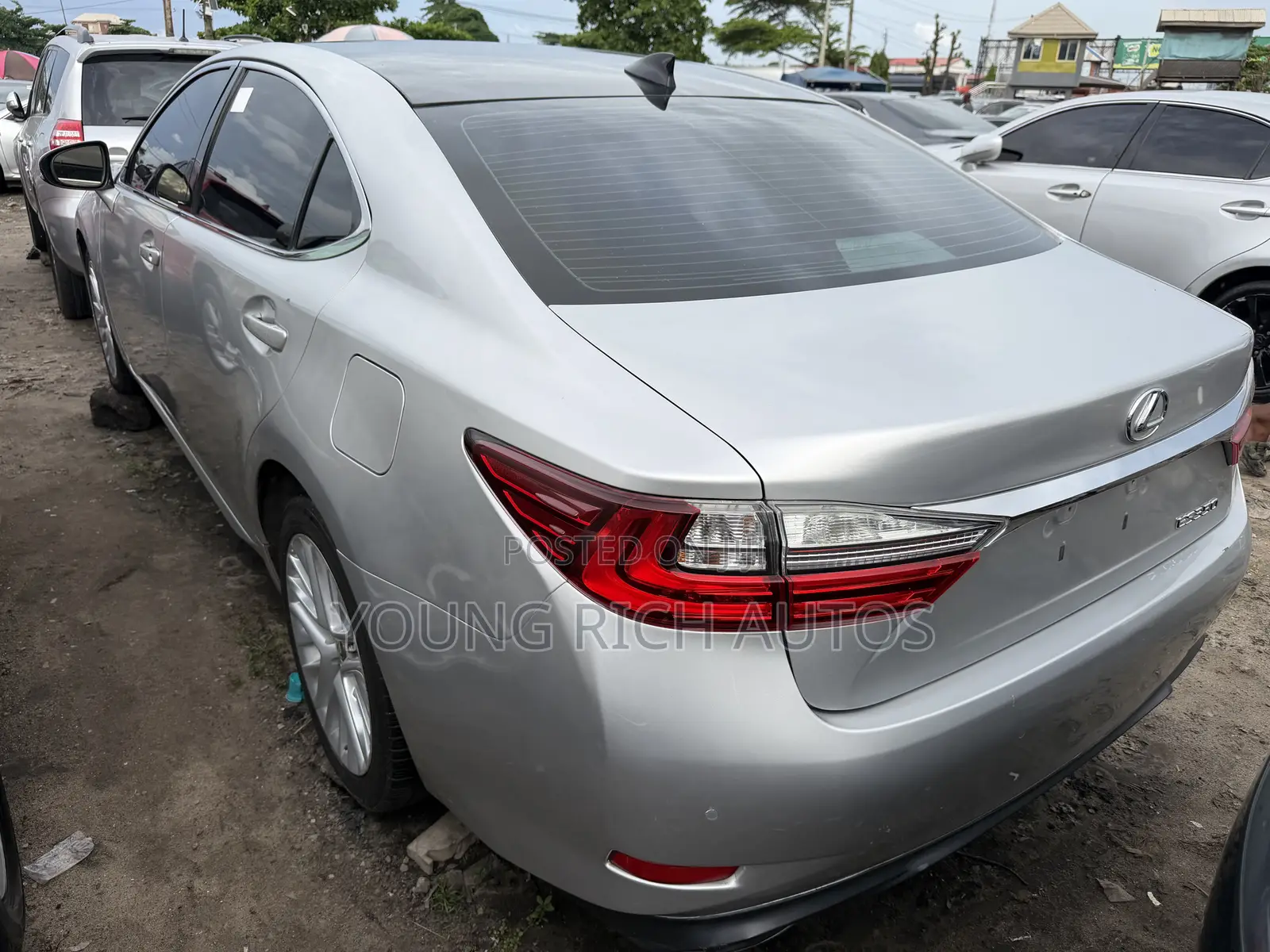 Lexus ES 350 FWD 2016 Silver